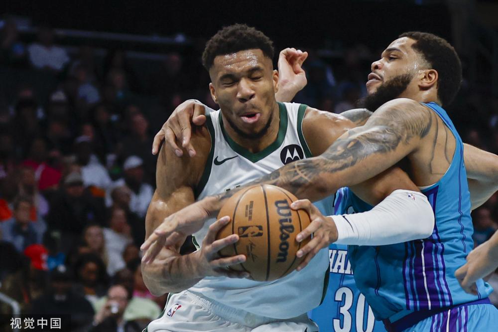 孙颖莎再次 孙颖莎再次